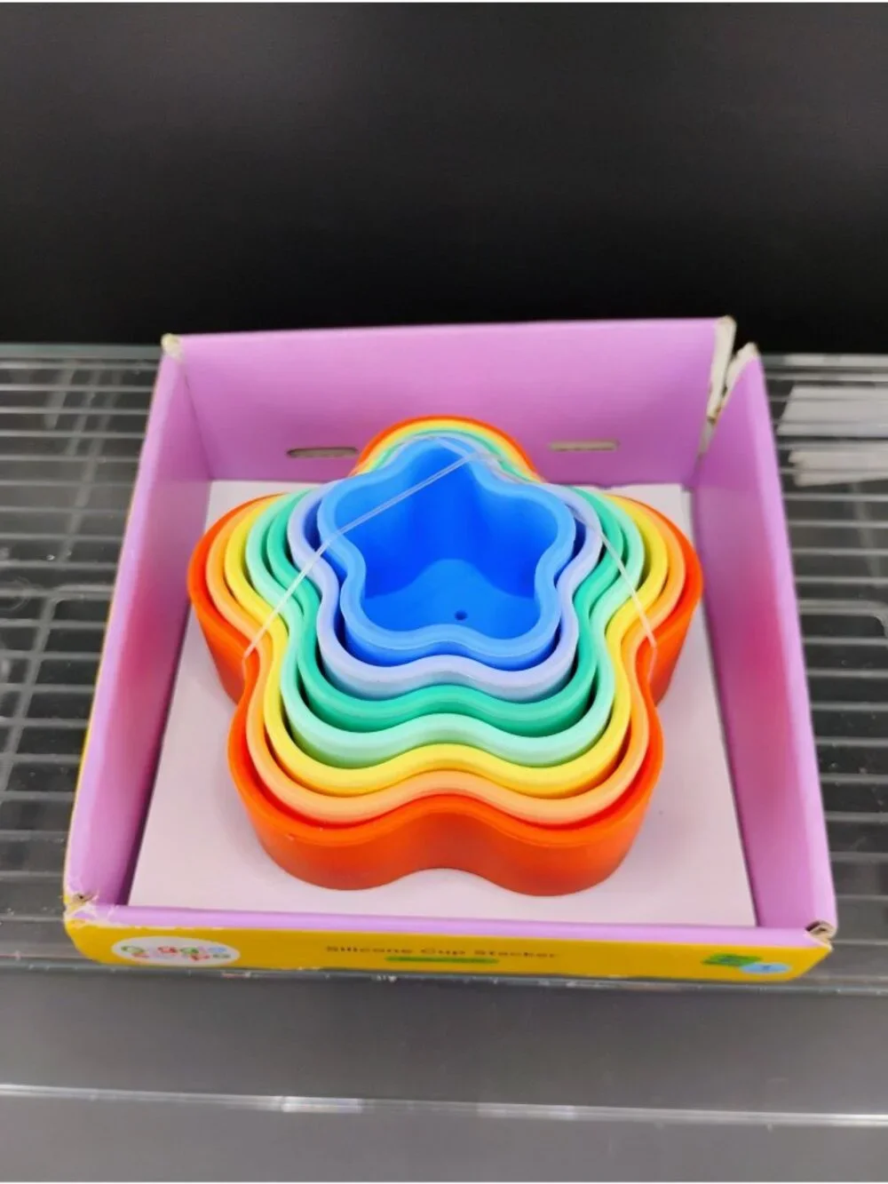 Silicone Rainbow Cup Stacker For Infants & Toddlers – 7 Pieces